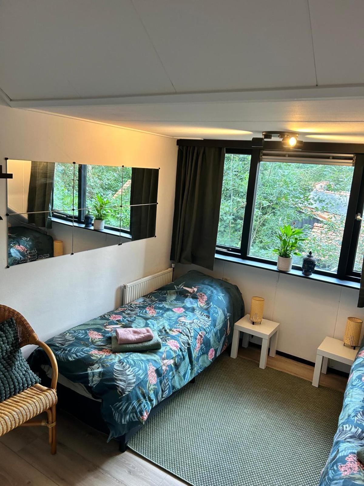 Zen Retreat - Free Private Parking! Apartment เอนส์เคอเด ภายนอก รูปภาพ